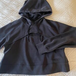 lululemon cropped hoodie softstream get centered crop soft stream